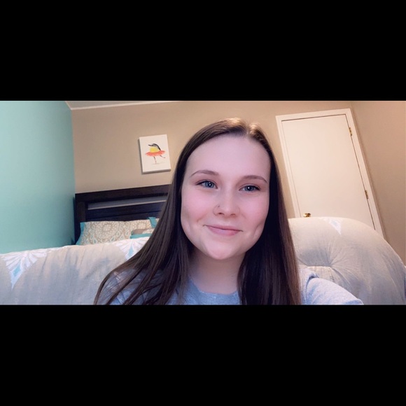 Meet your Posher, Brianna - Picture 1 of 1